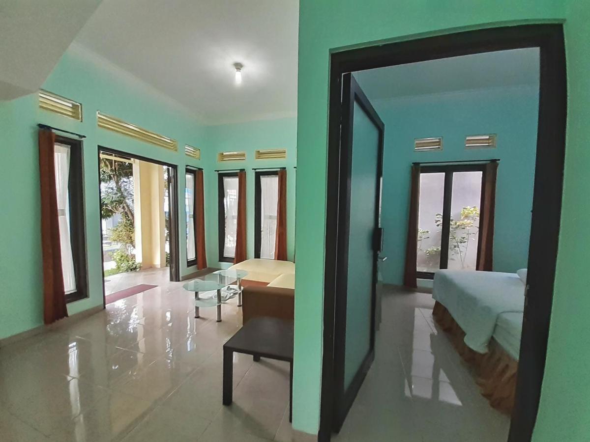 Villa 3 Bedroom Edelweis No. 7 Near Museum Angkut Batu  Zewnętrze zdjęcie